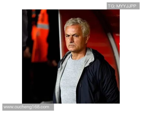 足球球星不露脸背后的秘密与影响：如何塑造球员形象与品牌价值